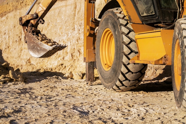 excavator-digging-ground-day-light_23-2149194772-1