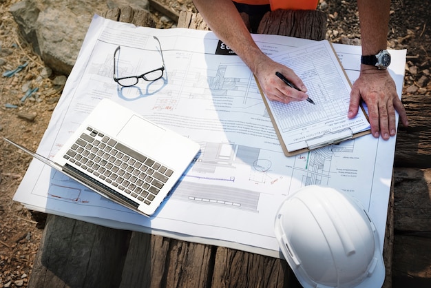 site-engineer-construction-site_53876-42833 site-engineer-construction-site_53876-42833
